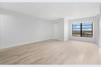 2200 S Cypress Bend Dr, Unit #805, Pompano Beach, FL 33069 - Photo 15