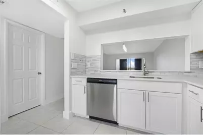 2200 S Cypress Bend Dr, Unit #805, Pompano Beach, FL 33069 - Photo 5