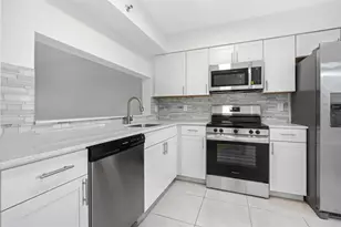 2200 S Cypress Bend Dr, Pompano Beach, FL 33069 - Photo 3