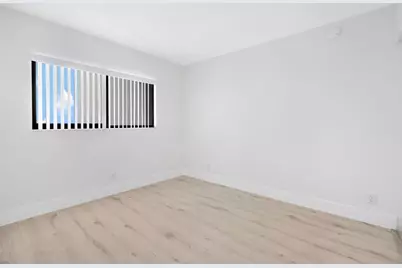 2200 S Cypress Bend Dr, Unit #805, Pompano Beach, FL 33069 - Photo 11