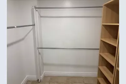 800  Parkview Dr, Unit #714, Hallandale Beach, FL 33009 - Photo 13