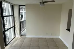 800 Parkview Dr, Hallandale Beach, FL 33009 - Photo 7