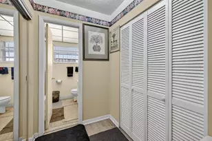 3051 NW 46th Ave, Lauderdale Lakes, FL 33313 - Photo 9