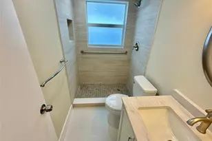 7887 Golf Cir Dr, Margate, FL 33063 - Photo 15