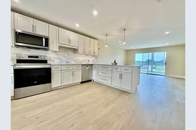 7887  Golf Circle Dr, Unit #211, Margate, FL 33063 - Photo 7