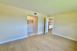 7887 Golf Cir Dr, Margate, FL 33063 - Photo 13