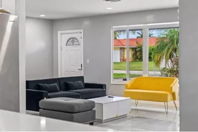 4811  Hayes St, Hollywood, FL 33021 - Photo 7