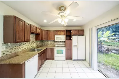 9510 W Fern Ln, Miramar, FL 33025 - Photo 9