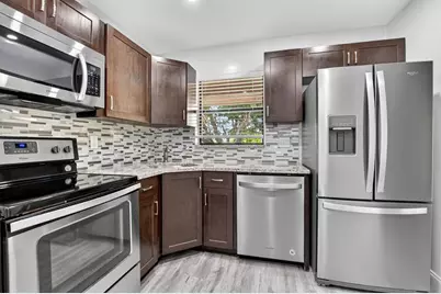 3751  Cocoplum Cir, Unit #3564, Coconut Creek, FL 33063 - Photo 13