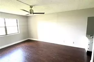 9273 SW 8th St, Boca Raton, FL 33428 - Photo 5