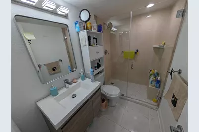 9300 N Hollybrook Lake Dr, Unit #106, Pembroke Pines, FL 33025 - Photo 7