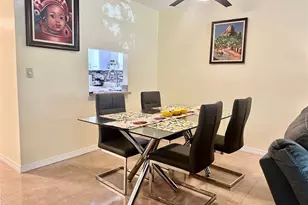 1015 Country Club Dr, Margate, FL 33063 - Photo 7