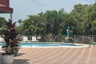 1015 Country Club Dr, Margate, FL 33063 - Photo 15