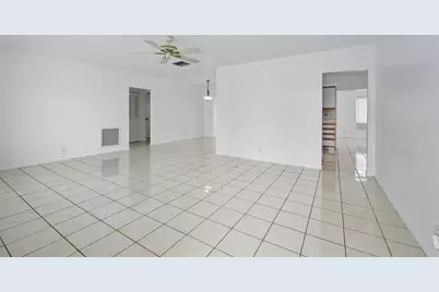 6800 NW 74th Pl, Tamarac, FL 33321 - Photo 11