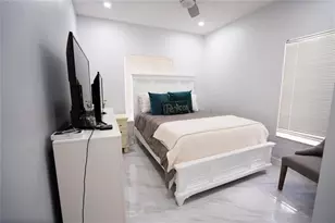 4723 SW 12th Pl, Deerfield Beach, FL 33442 - Photo 13