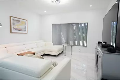 4723 SW 12th Pl, Deerfield Beach, FL 33442 - Photo 7