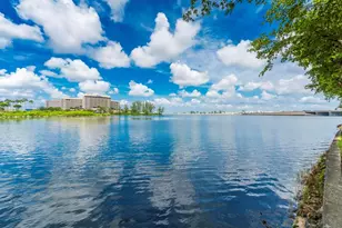 4805 NW 7th St, Miami, FL 33126 - Photo 31