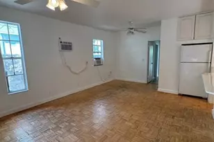 113 SE 4th St, Hallandale Beach, FL 33009 - Photo 5