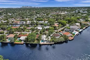 2149 NE 27th Dr, Wilton Manors, FL 33306 - Photo 9