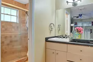 251 W Hemingway Cir, Margate, FL 33063 - Photo 25