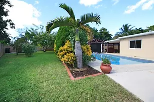 861 SW 55th Way, Margate, FL 33068 - Photo 9