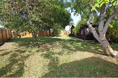 861 SW 55th Way, Margate, FL 33068 - Photo 17