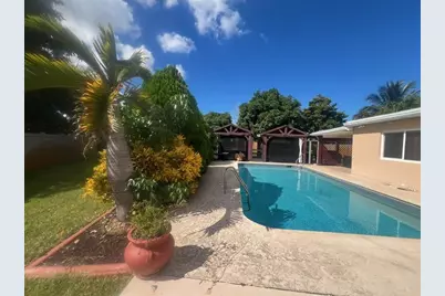 861 SW 55th Way, Margate, FL 33068 - Photo 7