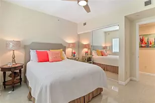 2650 Lake Shore Dr, Riviera Beach, FL 33404 - Photo 25