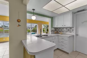 4623 NW 46th St, Tamarac, FL 33319 - Photo 13