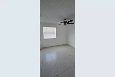 11975 NW 11th St, Unit #., Pembroke Pines, FL 33026 - Photo 15