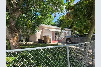 4410 NE 3rd Ave, Deerfield Beach, FL 33064 - Photo 3