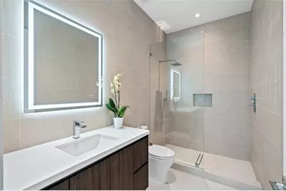 2405  Castilla Isle, Fort Lauderdale, FL 33301 - Photo 39