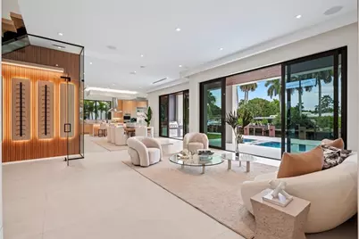 2405  Castilla Isle, Fort Lauderdale, FL 33301 - Photo 3