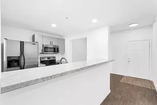 533 NE 3rd Ave, Fort Lauderdale, FL 33301 - Photo 11