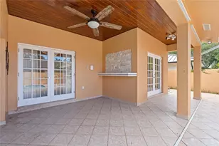 8235 NW 164th St, Miami Lakes, FL 33016 - Photo 33