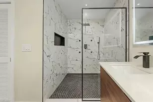 813 SW 52nd St, Cape Coral, FL 33914 - Photo 15