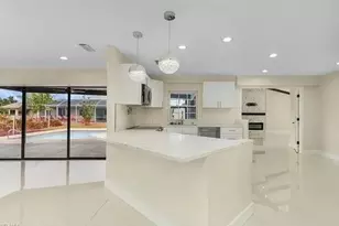 813 SW 52nd St, Cape Coral, FL 33914 - Photo 9