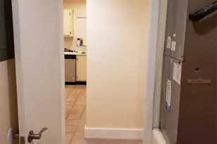 750 NE 199th St, Miami, FL 33179 - Photo 33