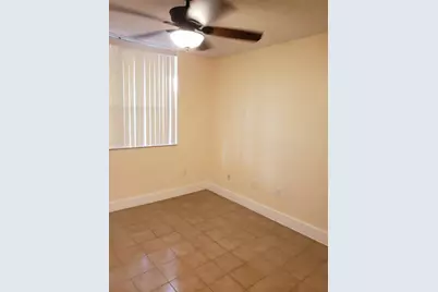 750 NE 199th St, Unit #H-106, Miami, FL 33179 - Photo 37