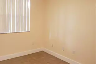 750 NE 199th St, Miami, FL 33179 - Photo 37