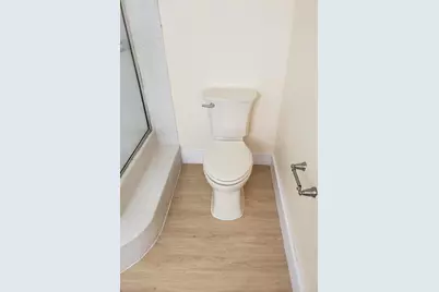 750 NE 199th St, Unit #H-106, Miami, FL 33179 - Photo 97