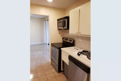 750 NE 199th St, Unit #H-106, Miami, FL 33179 - Photo 25