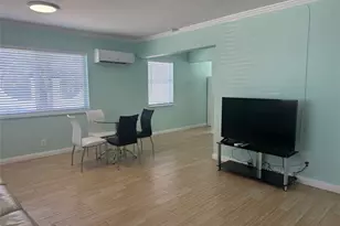 323 Monroe St, Hollywood, FL 33019 - Photo 5