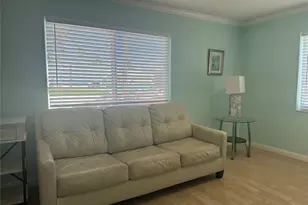 323 Monroe St, Hollywood, FL 33019 - Photo 3