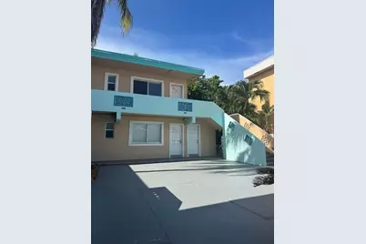 323  Monroe St, Hollywood, FL 33019 - Photo 13