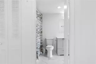 4164 Inverrary Dr, Lauderhill, FL 33319 - Photo 5