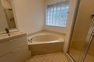 16360 Malibu Dr, Weston, FL 33326 - Photo 15