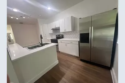 16360  Malibu Dr, Weston, FL 33326 - Photo 5