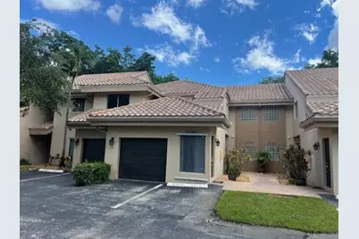 16360  Malibu Dr, Weston, FL 33326 - Photo 29
