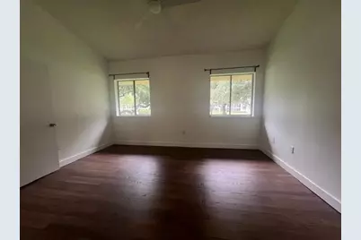 16360  Malibu Dr, Weston, FL 33326 - Photo 9